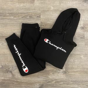 Champion women’s script logo sweatsuit set